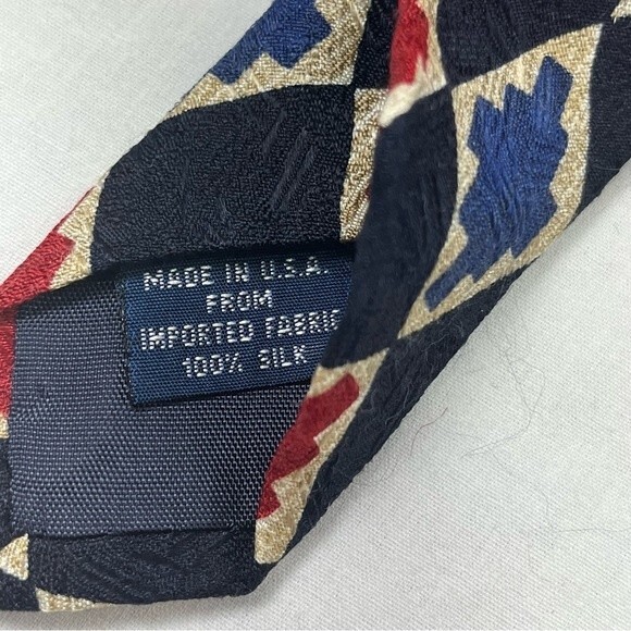 AKA Eddie Bauer VTG? Silk Tie - Picture 4 of 7